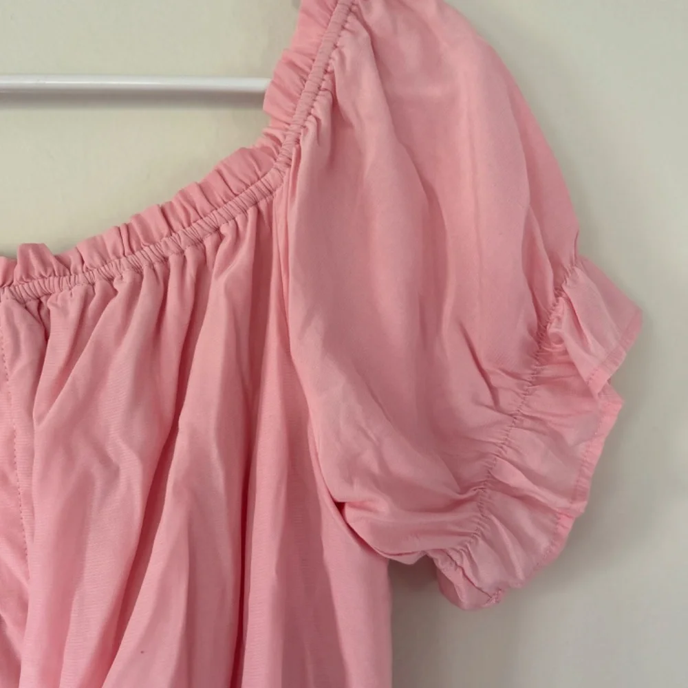 🎃Beautiful NWOT Off Shoulder High Low Ruffle Dress